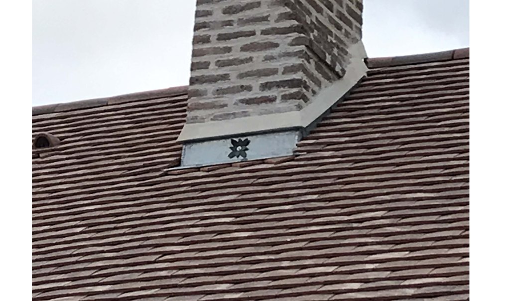 couvreur lorris - MILAN  Couverture lorris, toiture, aluminium, couverture en acier, couverture en aluminium, couverture bardage, couverture en cuivre, couverture métallique, couverture en plomb, couverture tuile, couverture en zinc, chéneau, châssis de toit, zinguerie